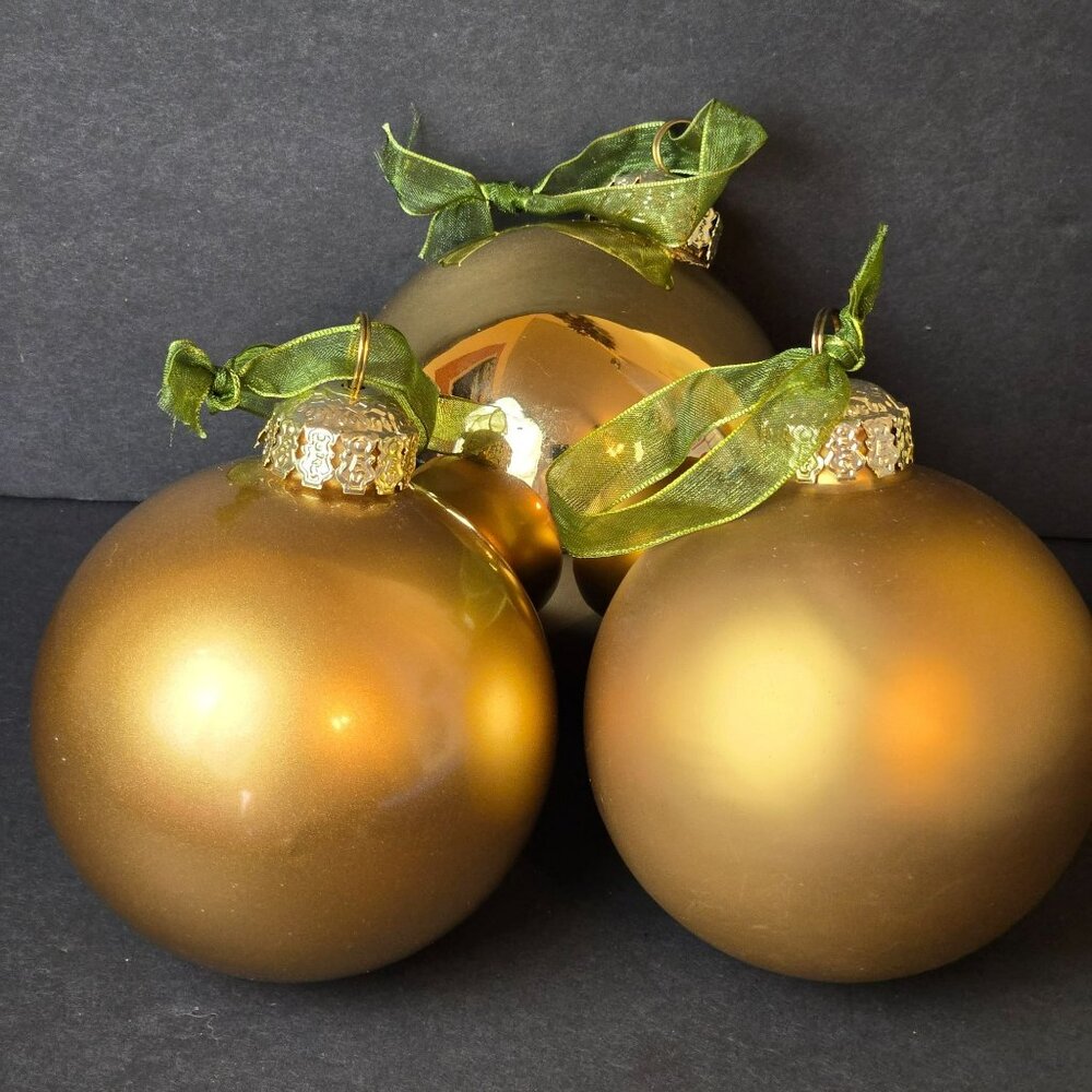 Frontgate Gold Glass Christmas Ornaments Set Of Three Matte And Shiny 4 Inch